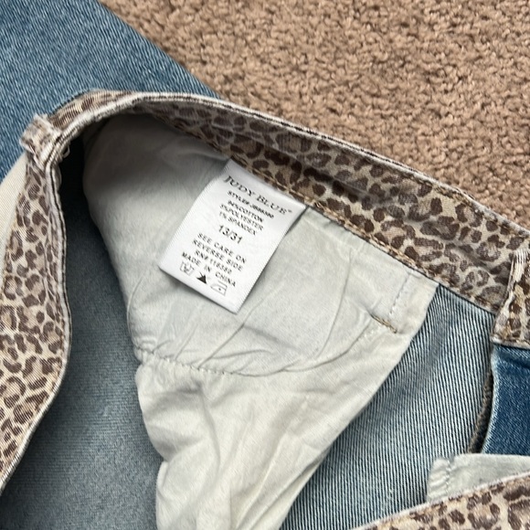Judy Blue Camo and Leopard Jeans - Picture 5 of 10